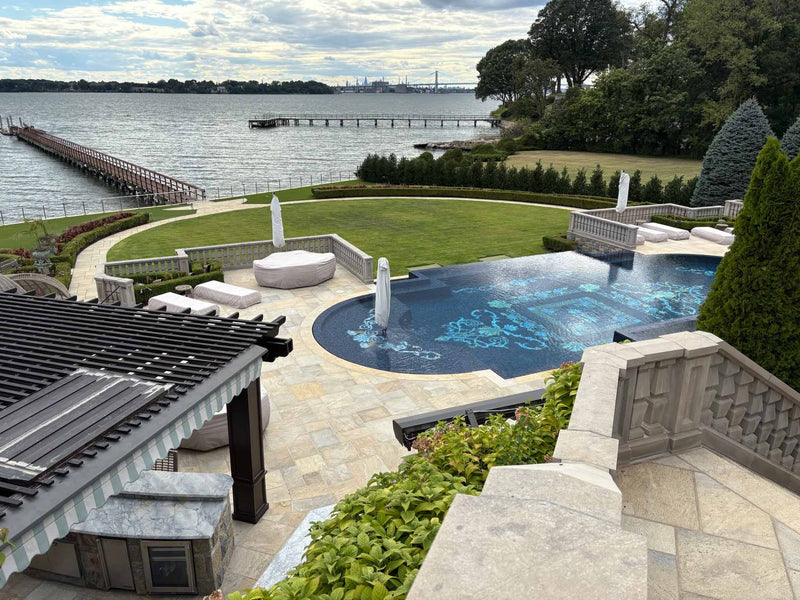 What Smells Do Mosquitoes and No-See-Ums Hate? A Long Island Parent’s Guide to Peaceful Summer Nights