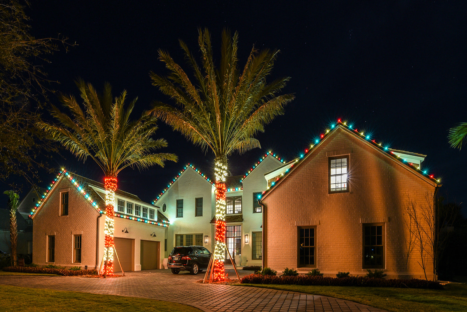 Make Your Orlando Home Shine This Holiday Season with Pro Lights