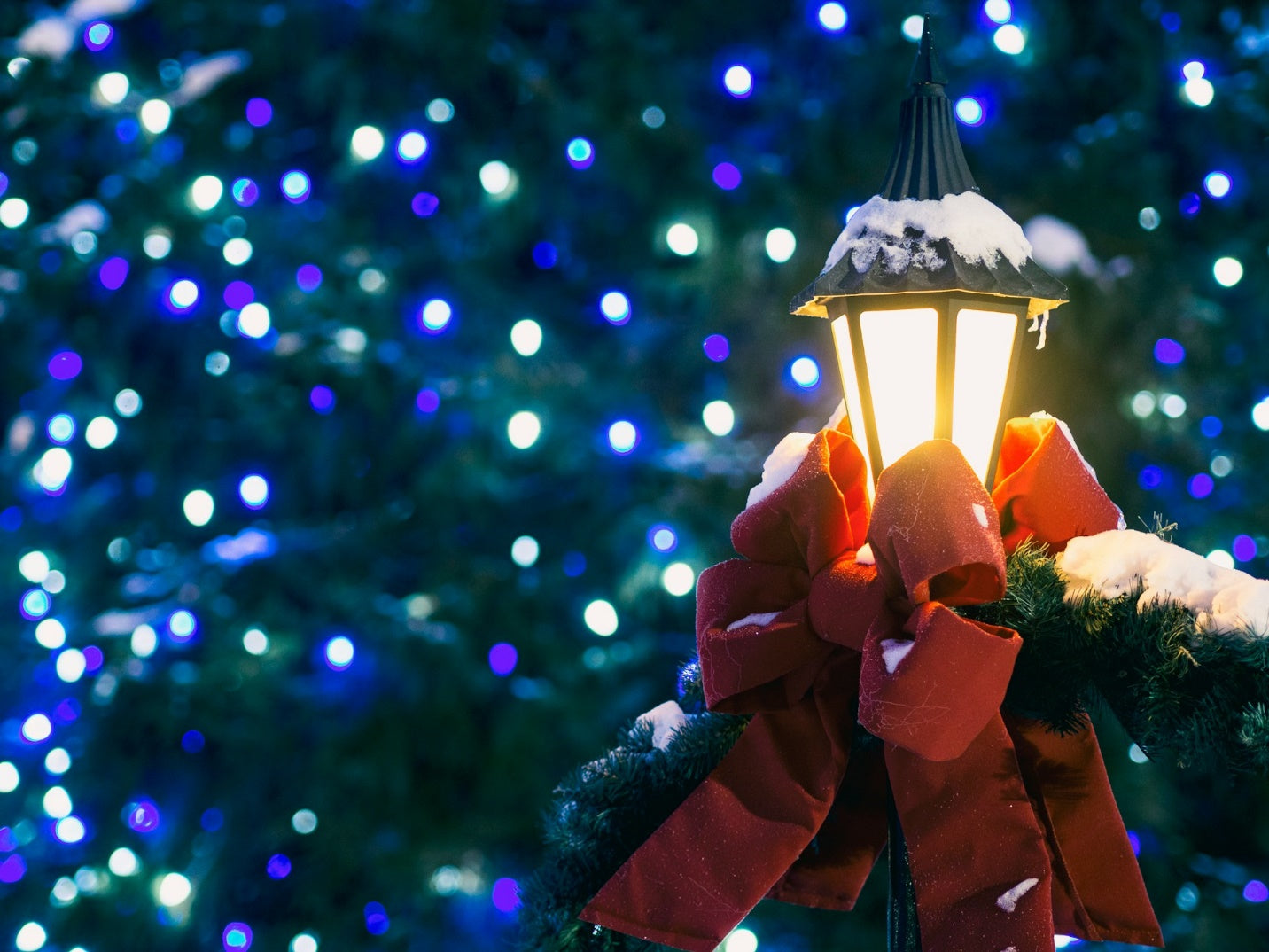 Can Christmas Lights Make You Happier?