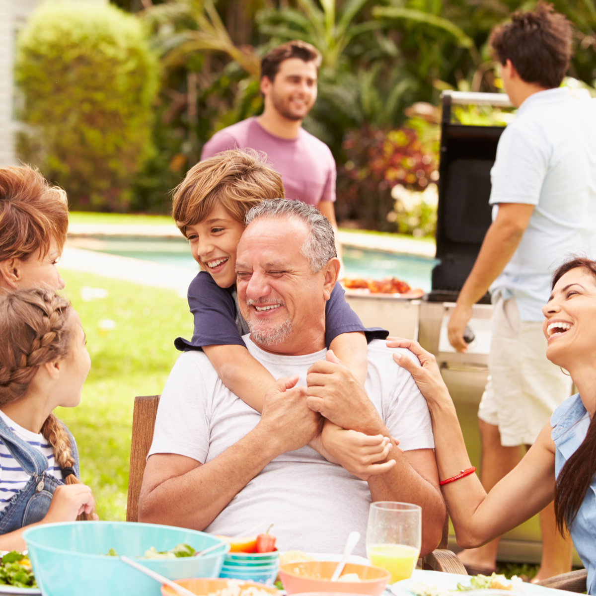 Family BBQ Mosquito Free - MosquitoNix.com